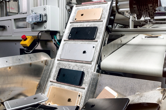 Apples-New-Robot