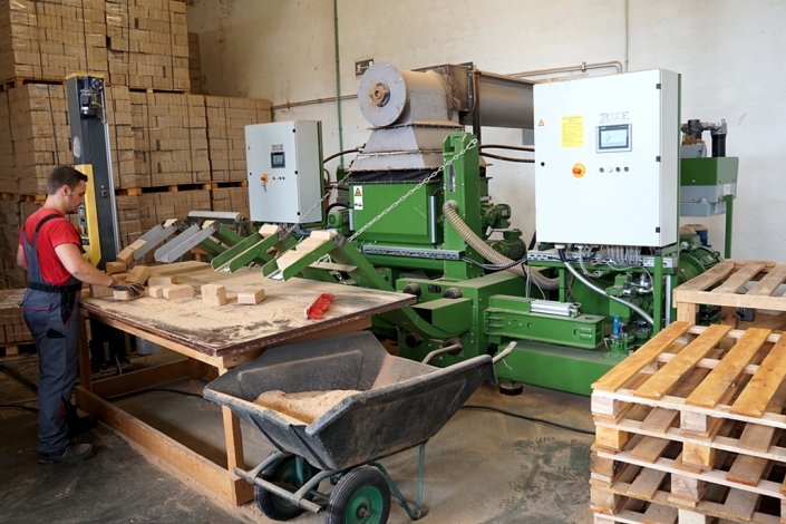 RUF-Koscal-Holz1