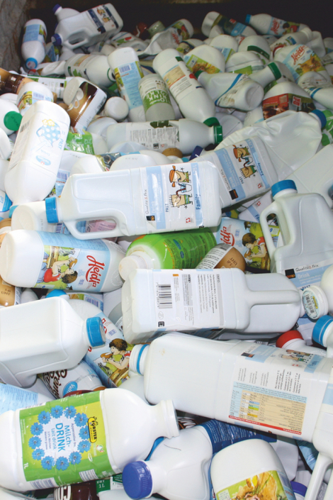 HDPE-milk-bottles-324